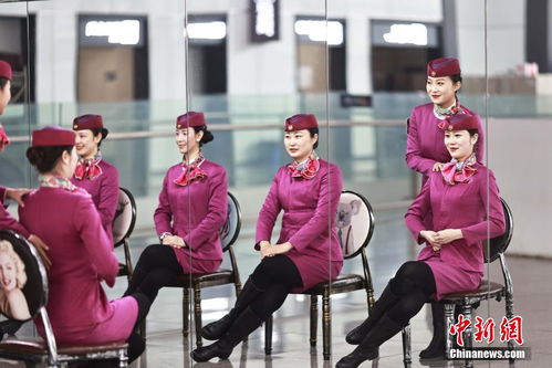 探訪動(dòng)車列車長的禮儀培訓(xùn)課 優(yōu)雅服務(wù)背后的嚴(yán)格修煉